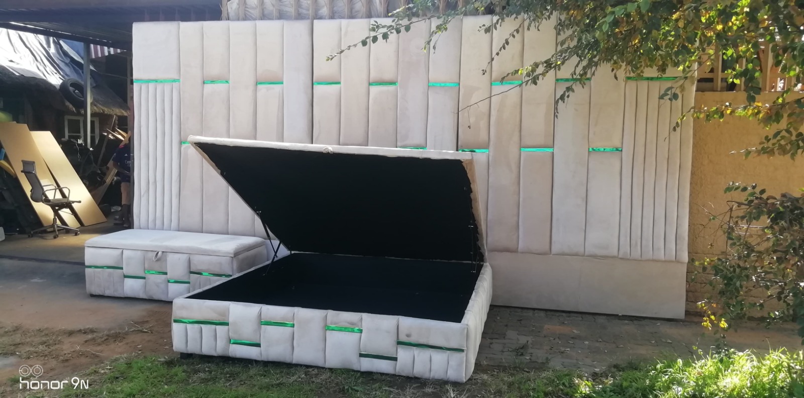 Luxury upholstered bed design